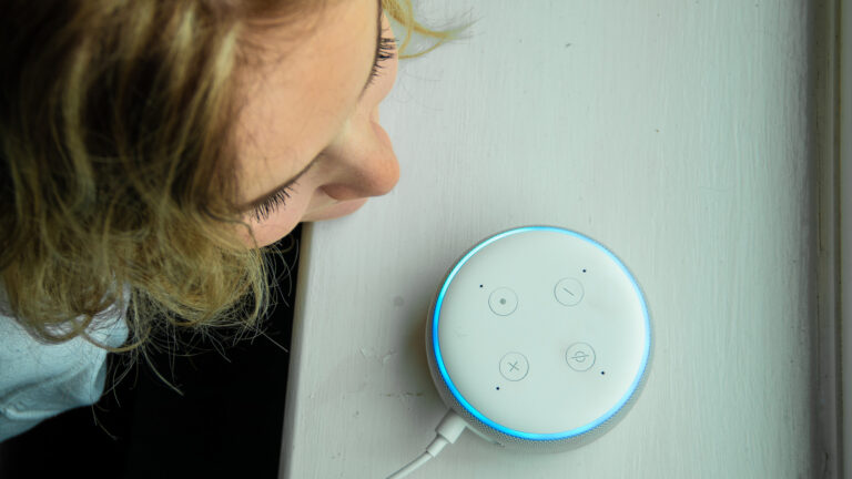Alexa'nın Ses ve Kişilik Ayarları Nasıl Değiştirilir?